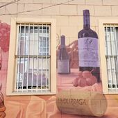 Balade dans les rues de Valparaiso...

#valparaiso #vino #vin #bouteille #streetart #chili